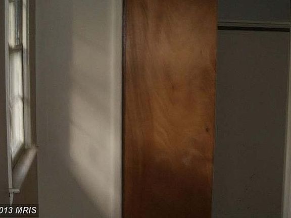 4th image of 1337 Salem Ave