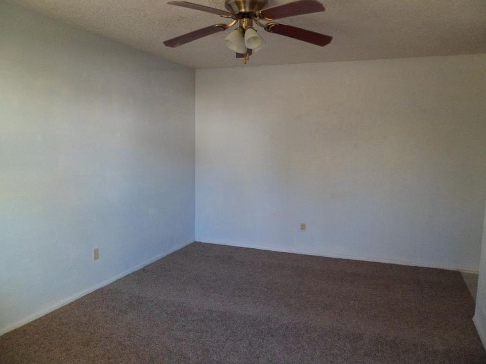 1st image of 2569 North St #3