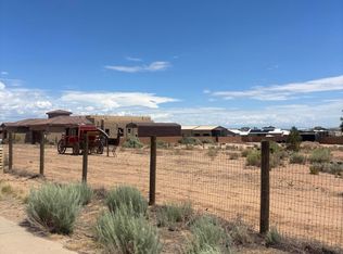 525 10th Ave NE, Rio Rancho, NM 87144