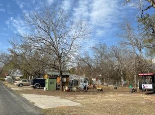 501 Mockingbird St, Fredericksburg, TX 78624