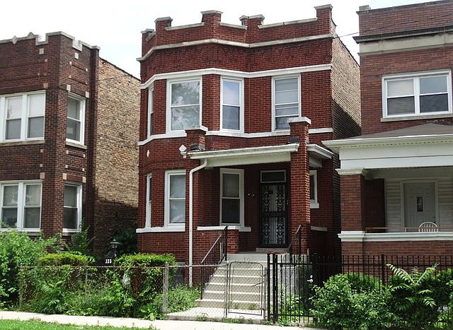 1st image of 223 N Leamington Ave