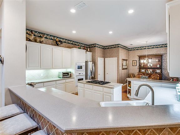 2nd image of 2909 Prestonwood Dr