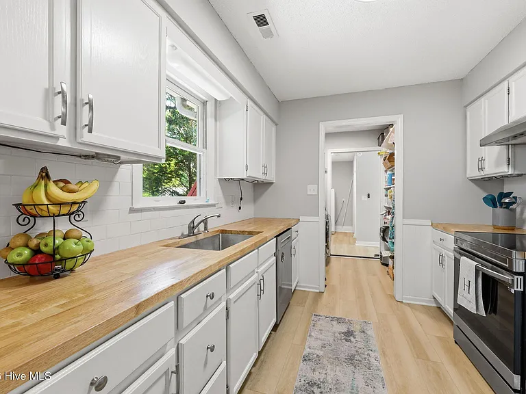 552 Swansboro Loop Rd — Photo 13