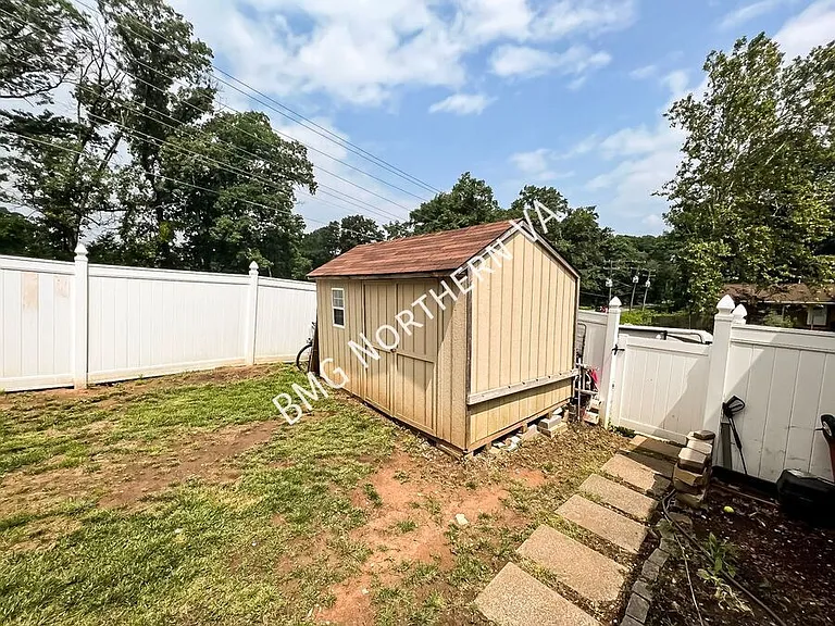 8237 Smithfield Ave — Photo 28