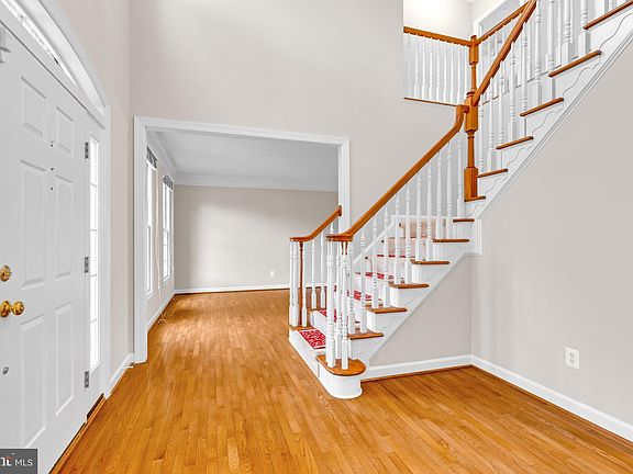 3rd image of 10495 Wharfdale Pl
