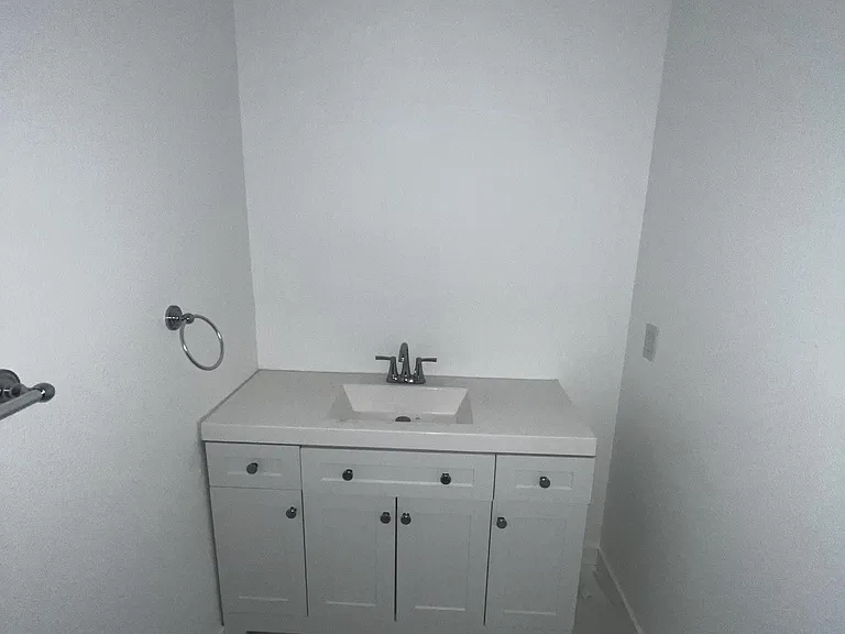 1666 W 36th St #1 — Photo 9