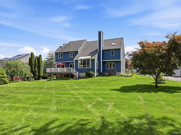 4th image of 3093 Ferncrest Drive