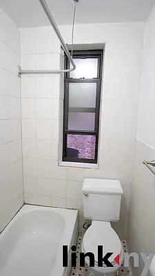 Rented by Link NY Realty | media 8