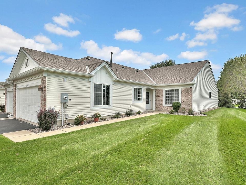 1st image of 684 Lake View Dr