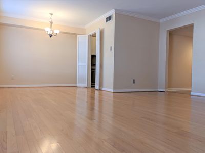 355 N Post Oak Ln APT 744, Houston, TX, 77024