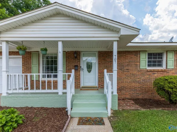 707 Hal St NW, Huntsville, AL 35805
