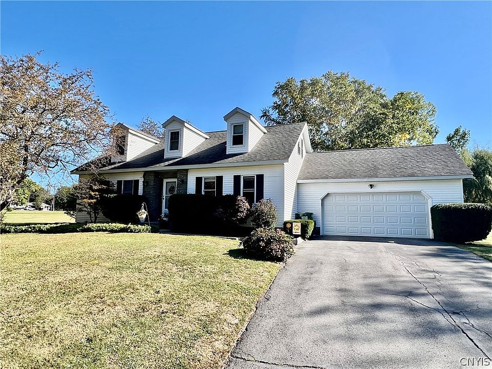 1st image of 144 Valley View Dr