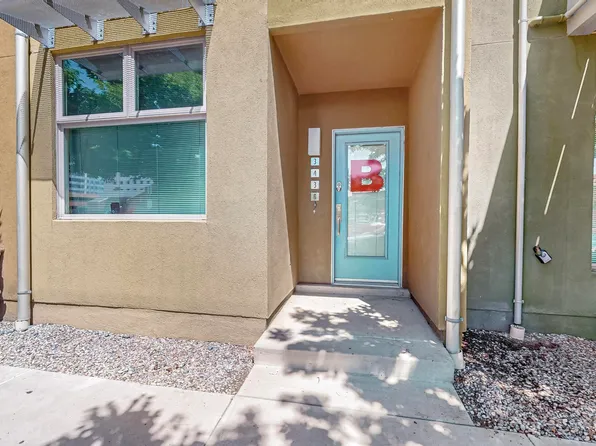 343 Platinum St SW, Albuquerque, NM 87102