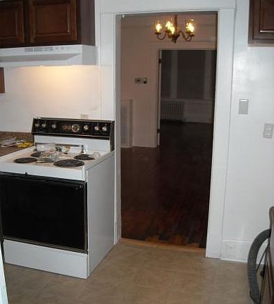 2nd image of 1613 Spratley St #1