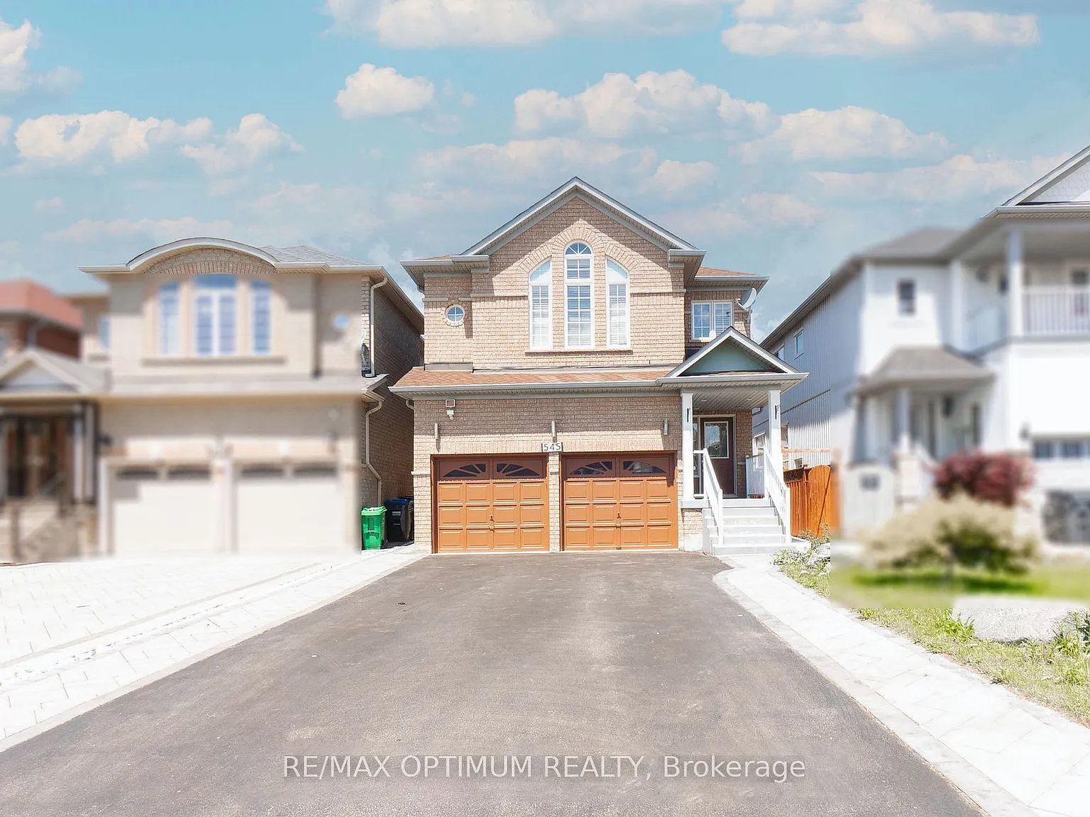 4 bed, $4,000 — Photo 1