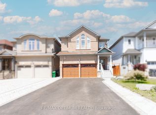 545 Warhol Way, Mississauga, ON L5W 1M2