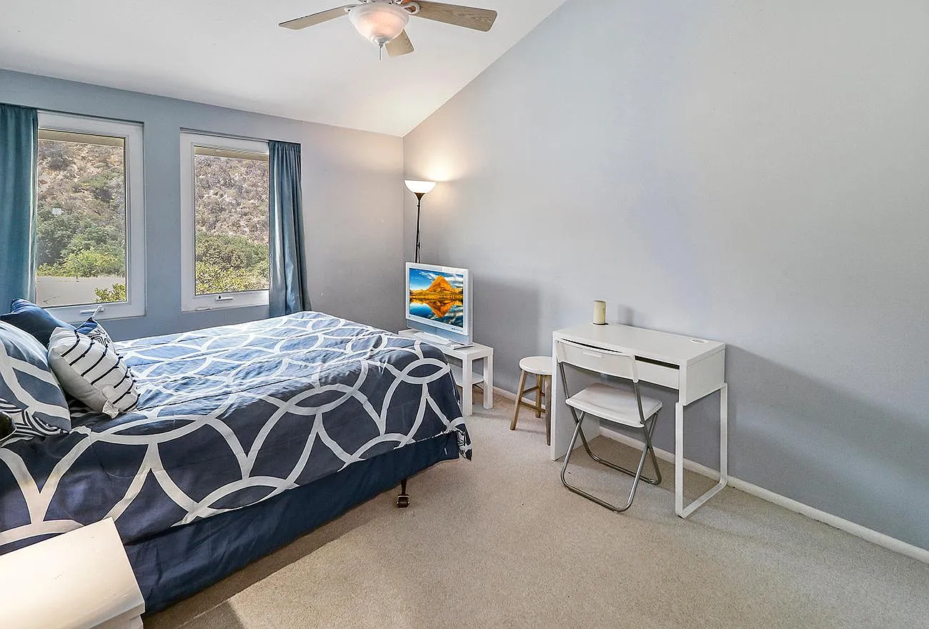 3 bed, 2087 sqft, $6,500 — Photo 1