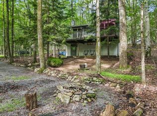 1005 Maple Dr, Pocono Lake, PA