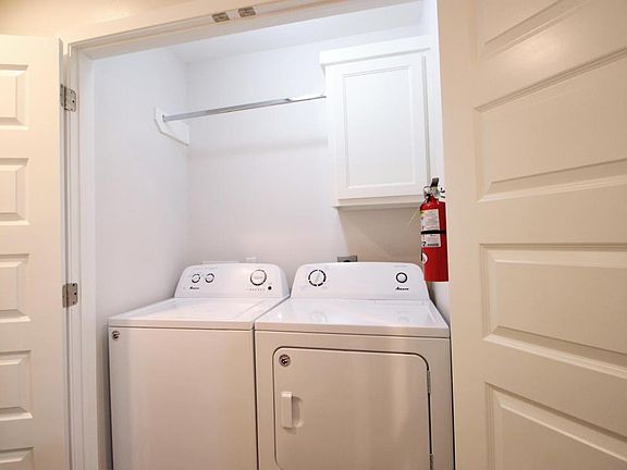 3rd image of 3904 Valeria St APT 4