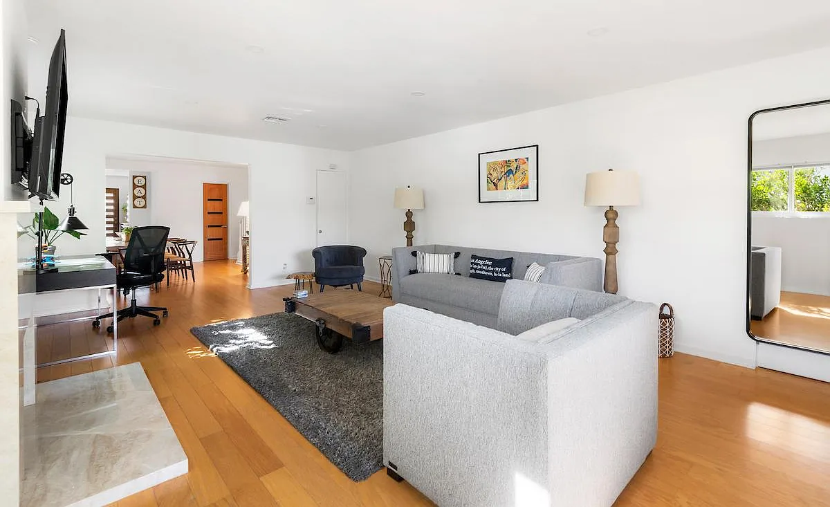 12339 Gorham Ave — Photo 4