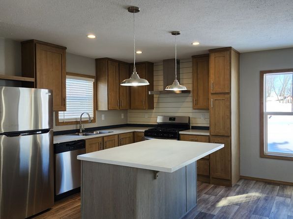 2022 Schult 16' x 66' Mobile Home, 13 Andreasen Dr, Kensington, MN 56343