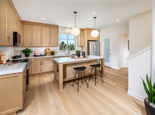 913 Estrella Rd, San Marcos, CA 92078