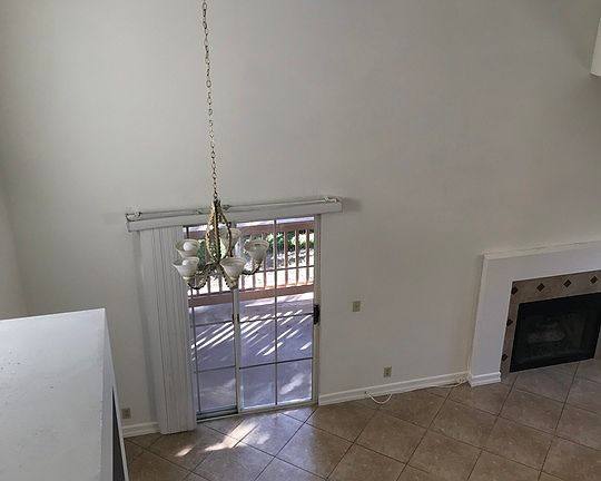 3rd image of 26492 Las Palmas APT 1