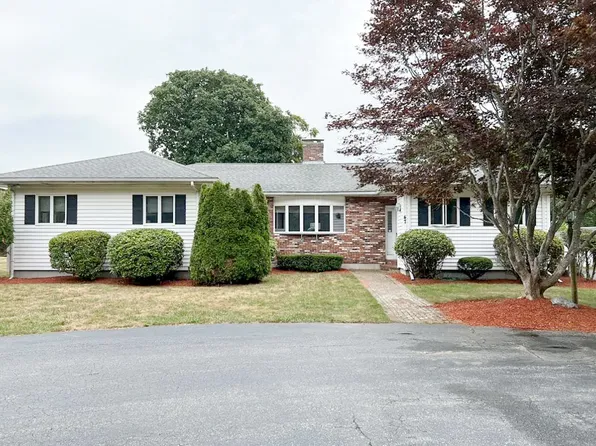 47 Woodland Rd, East Falmouth, MA 02536
