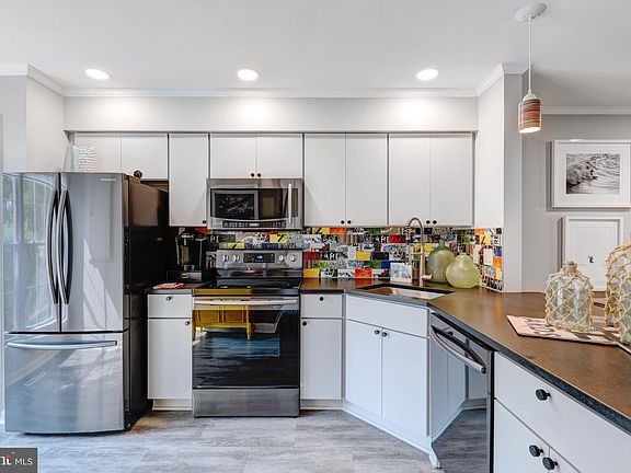 5th image of 270 American Eagle Way Unit 2702