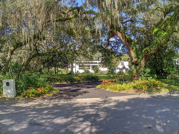 4th image of 2816 Pemberton Creek Dr