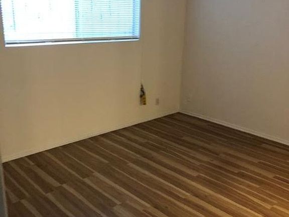 5th image of 50 Rose Ave APT 2