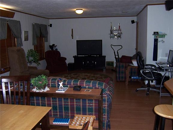 4th image of 203 Lakeaire Dr