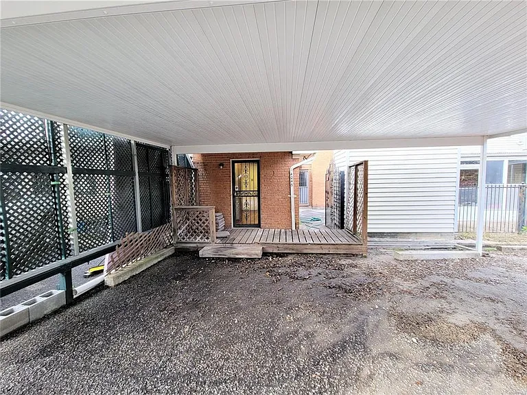 4046 Camellia Dr #1 — Photo 17