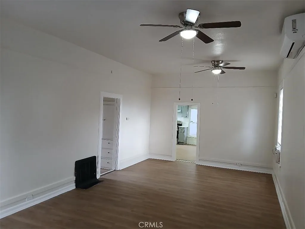 5 bed, 1958 sqft, $2,280 — Photo 4