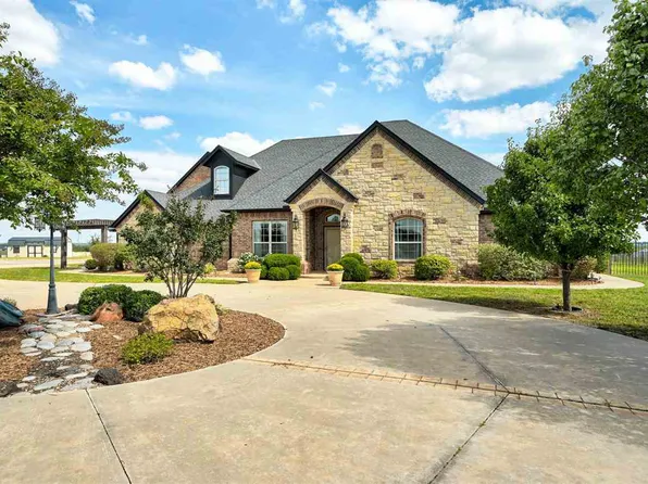 298 N Aspen Dr, Blanchard, OK 73010