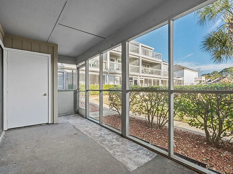 1850 Colony Dr #2S — Photo 36