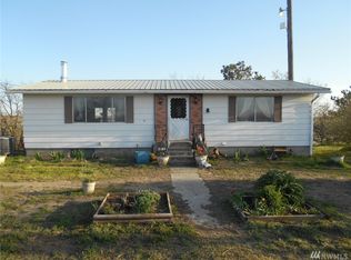 697 E Hatton Rd, Lind, WA 99341