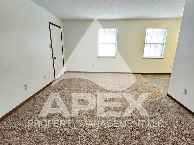 5615 Jacksboro Pike #11 — Photo 7