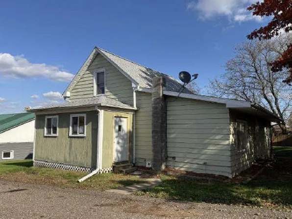 104 S Oak St, Wheeler, WI 54772