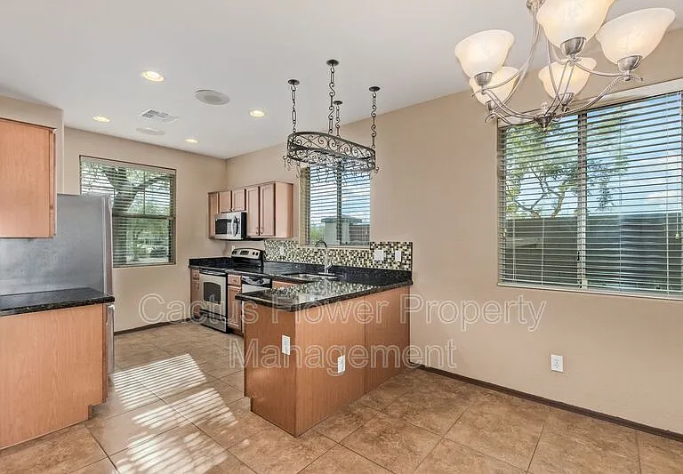 2624 W Beautiful Ln — Photo 11
