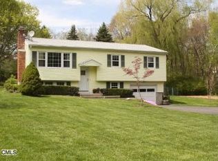 72 Saint Johns Rd, Ridgefield, CT 06877