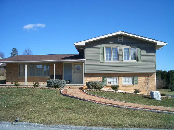 662 East Dr, Princeton, WV 24740