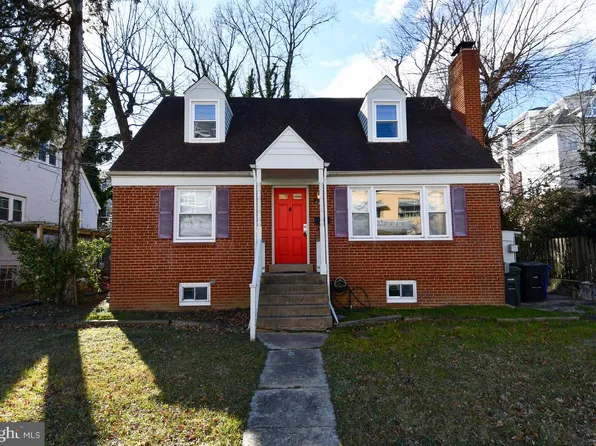 1316 S Dinwiddie St, Arlington, VA 22206