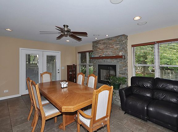 5th image of 7796 Asbury Cir S