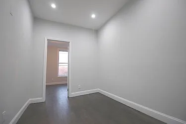 Rented by Capri Jet Realty Corp