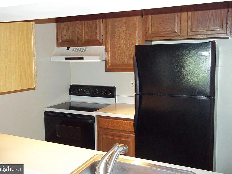 1203 Ravens Crest Dr — Photo 5