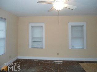 141 E Broad St, Fairburn, GA 30213