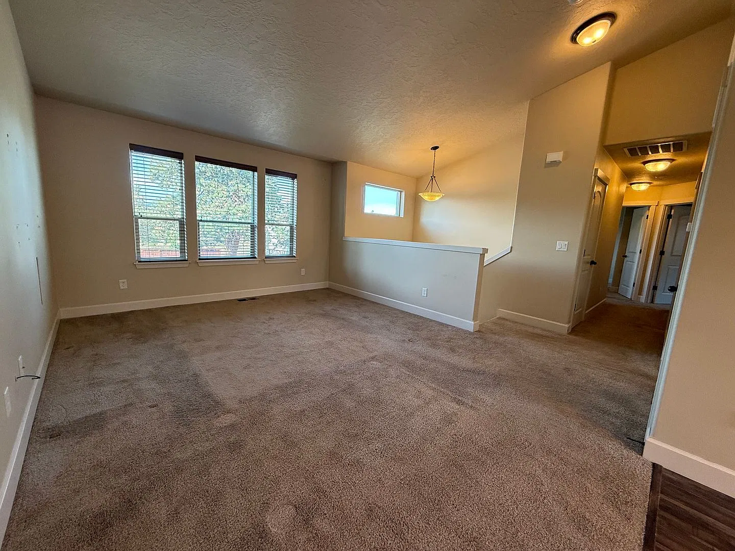 Spacious 4 Bed/3 Bath Single Family Home in NE Bend - Tango Creek — Photo 2