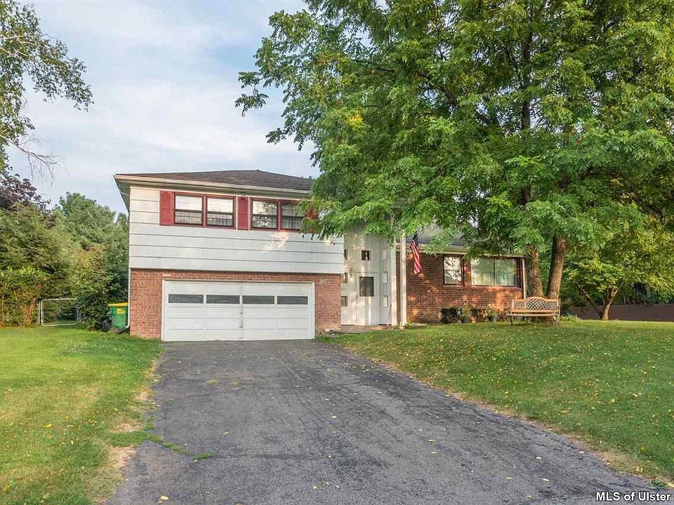 1st image of 157 Hilltop Dr