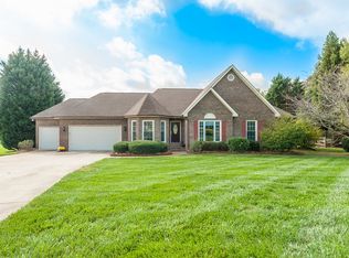 7300 Killarney Dr, Stanley, NC 28164